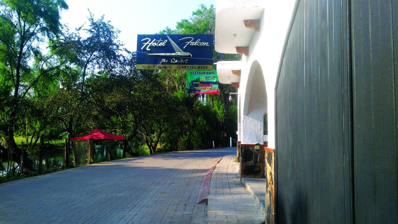 Hotel Falcon Tamasopo Exterior foto